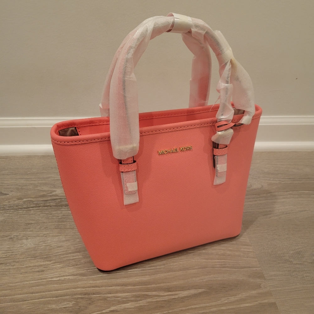 Michael Kors Tote Bag - Picture 5 of 10